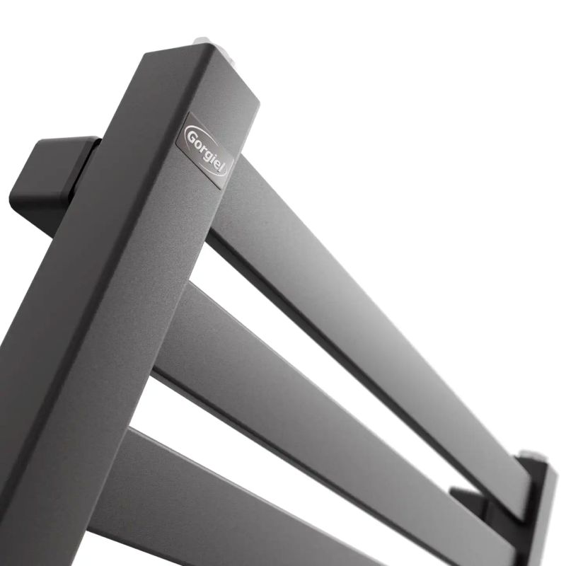 Водяной полотенцесушитель GORGIEL EBRO AEB 530×1225 черный мат 